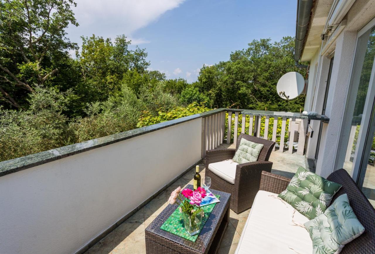 Molnar Resort Villa Mimoza&Apartment Nea Brzac Exterior foto